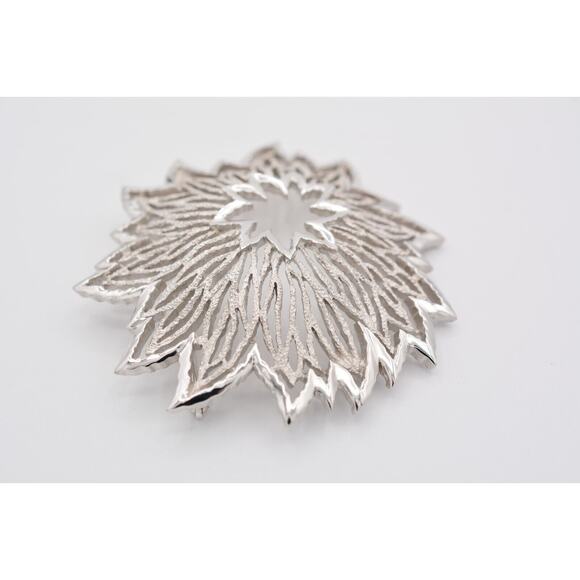 Crown Trifari Vintage Flower Pin Brooch Textured Silver Tone Large Signed Bin4 - Picture 9 of 13